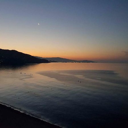 Atico En Almunecar. Primera Linea De Playa Con Vistas Espectaculares Exterior foto